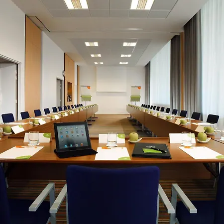 Courtyard By Marriott Ξενοδοχείο 4*