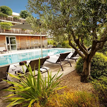 Courtyard By Marriott 4*