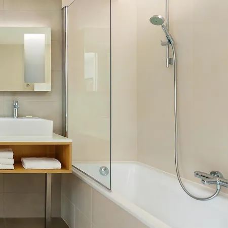 Ξενοδοχείο Courtyard By Marriott