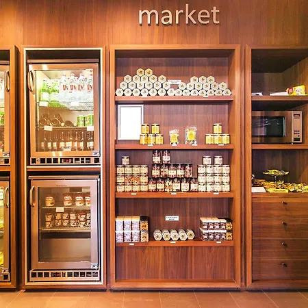 Ξενοδοχείο Courtyard By Marriott 4*