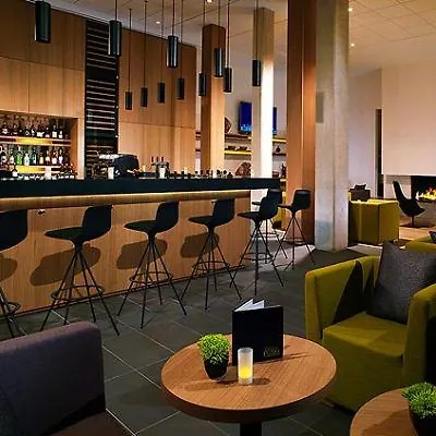 Ξενοδοχείο Courtyard By Marriott 4*